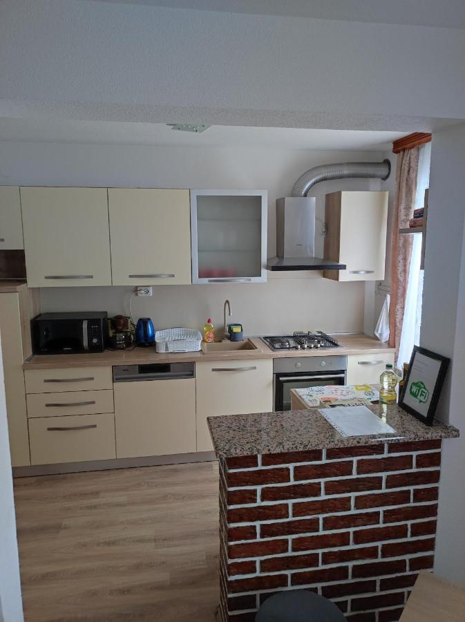 Apartment Sanja สโมลยานัซ ภายนอก รูปภาพ